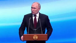 Governo da Rússia aumenta o tom contra os Estados Unidos ('Os EUA estão essencialmente em guerra com a Rússia', diz secretário de imprensa de Putin após eleição)